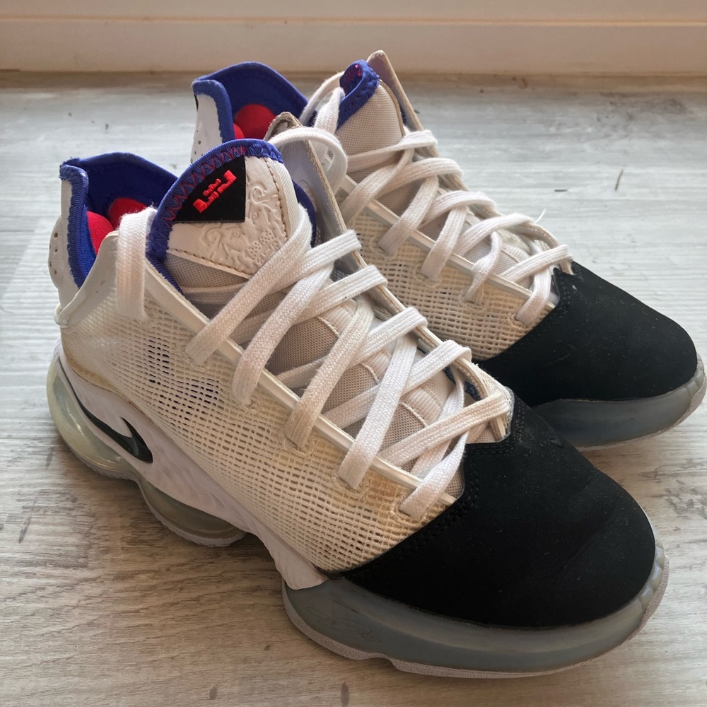 Nike Lebron 19 white/black, size 5, fair condition